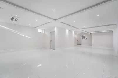 82 Piedmont Avenue, New York, NY 10305 - Photo 13