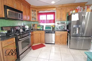 10811 Flatlands 7th St, Brooklyn, NY 11236 - Photo 9