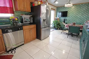 10811 Flatlands 7th St, Brooklyn, NY 11236 - Photo 11