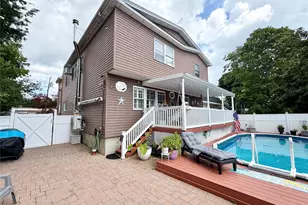 55 Willow Ln, Lindenhurst, NY 11757 - Photo 5