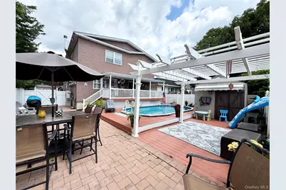 55 Willow Lane, Lindenhurst, NY 11757 - Photo 3