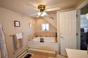 55 Willow Ln, Lindenhurst, NY 11757 - Photo 23