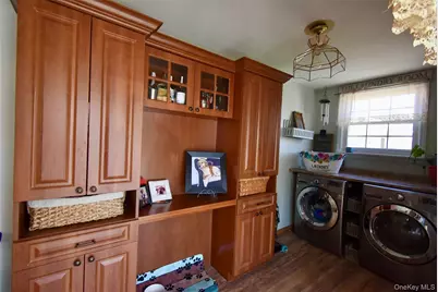 55 Willow Lane, Lindenhurst, NY 11757 - Photo 13