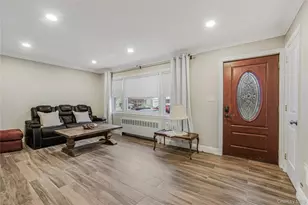 104 Radcliff Dr, East Norwich, NY 11732 - Photo 3