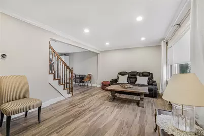 104 Radcliff Drive, East Norwich, NY 11732 - Photo 5