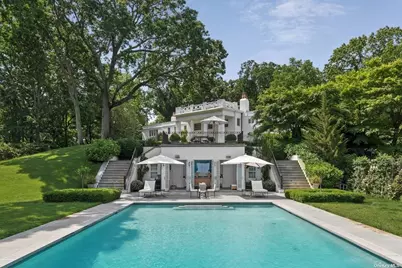 211 Sunset Road, Syosset, NY 11771 - Photo 15