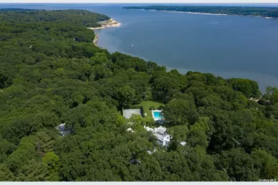 211 Sunset Road, Syosset, NY 11771 - Photo 29