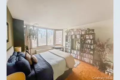 500 43 St W #21 E, New York, NY 10036 - Photo 5