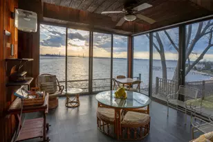 20 Martin Ct, Great Neck, NY 11024 - Photo 21