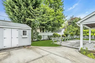 319 Maryland Ave, Freeport, NY 11520 - Photo 21