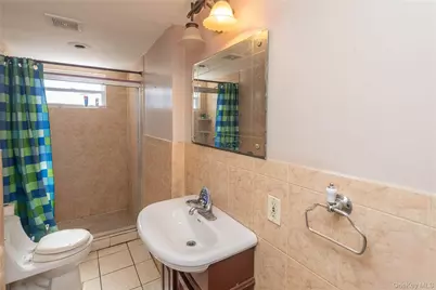 7 Merrick Lane, Spring Valley, NY 10977 - Photo 15