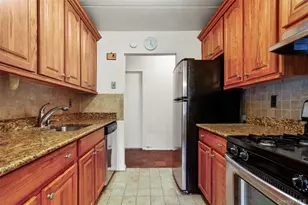 687 Bronx River Rd, Yonkers, NY 10704 - Photo 19