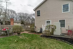 93 Tyler Ave, Sound Beach, NY 11789 - Photo 7