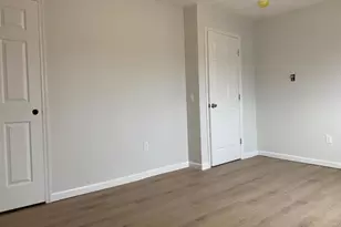 960 Violet Ave, Hyde Park, NY 12538 - Photo 5