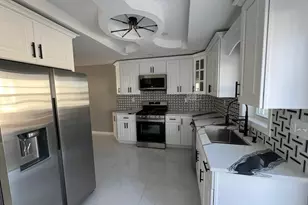 105-13 171st St, Jamaica, NY 11433 - Photo 5