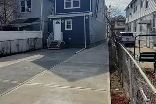 105-13 171st St, Jamaica, NY 11433 - Photo 21