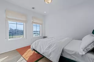 1 Sequoia Cir, Manhasset, NY 11030 - Photo 17