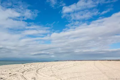 80 Towd Point Road, Southampton, NY 11968 - Photo 29