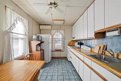 53-24 66 Street, Maspeth, NY 11378 - Photo 15