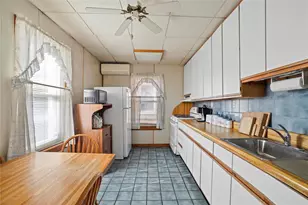 53-24 66th St, Maspeth, NY 11378 - Photo 15