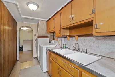 53-24 66 Street, Maspeth, NY 11378 - Photo 21