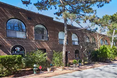 4425 Douglas Avenue, Bronx, NY 10471 - Photo 1