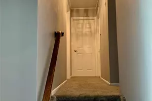 520 Ann Ln, Wantagh, NY 11793 - Photo 9