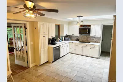 39 Cliff Road, Port Jefferson, NY 11777 - Photo 15