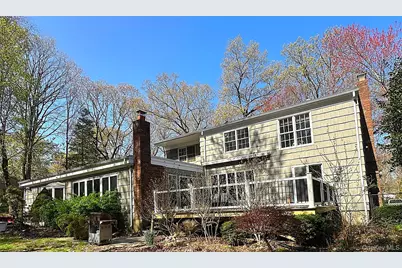 39 Cliff Road, Port Jefferson, NY 11777 - Photo 5