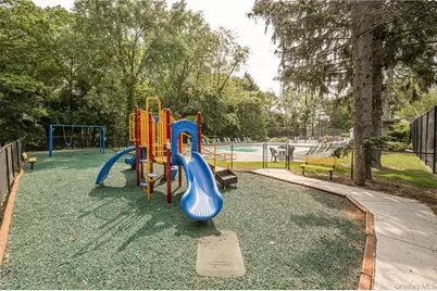 100 Clarewood Drive #4G, Hastings on Hudson, NY 10706 - Photo 11
