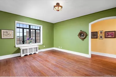 45 Pondfield Road W #4C, Bronxville, NY 10708 - Photo 5