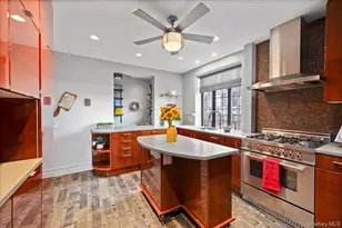 45 Pondfield Rd W, Bronxville, NY 10708 - Photo 9