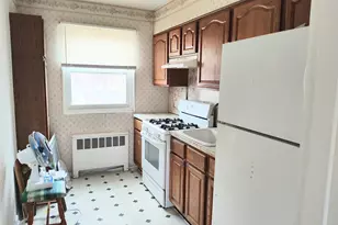 155-11 89th St, Howard Beach, NY 11414 - Photo 5