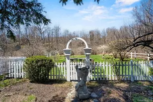 262 Cream St, Poughkeepsie, NY 12601 - Photo 33