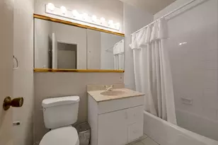 1 Kensington Gate, Great Neck, NY 11021 - Photo 17