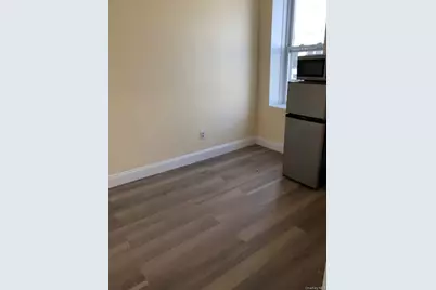 148 Tulip Avenue, Floral Park, NY 11001 - Photo 17