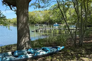 15A / 15 & 13 S Menantic Rd, Shelter Island, NY 11964 - Photo 9