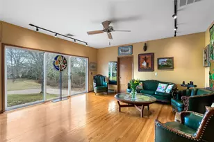 15A / 15 & 13 S Menantic Rd, Shelter Island, NY 11964 - Photo 11