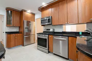 193-03 85th Rd, Hollis, NY 11423 - Photo 7