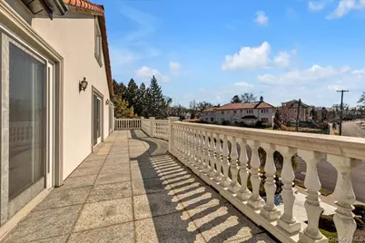 118 Malba Drive, Whitestone, NY 11357 - Photo 23