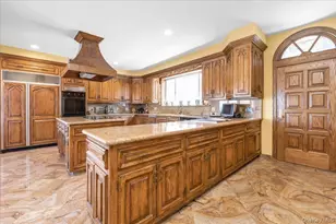 1-18 Malba Dr, Whitestone, NY 11357 - Photo 9