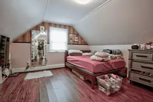 24 Gilroy Ave, Uniondale, NY 11553 - Photo 9