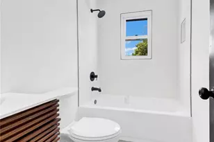 68 Lamartine Ave, Yonkers, NY 10701 - Photo 9