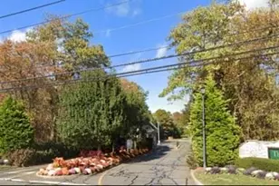 23 Varsity Blvd, East Setauket, NY 11733 - Photo 35