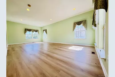 23 Varsity Boulevard, East Setauket, NY 11733 - Photo 43