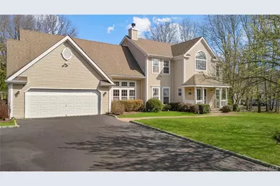 23 Varsity Boulevard, East Setauket, NY 11733 - Photo 1