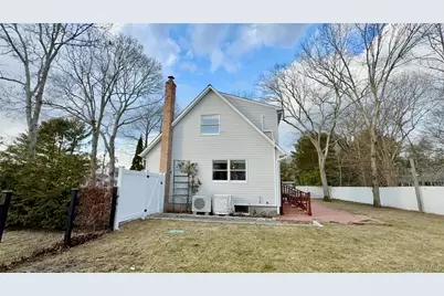 4 N Westbury Road, Hampton Bays, NY 11946 - Photo 19
