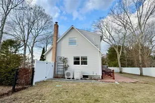 4 N Westbury Rd, Hampton Bays, NY 11946 - Photo 19