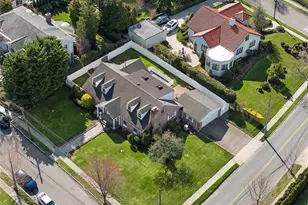 104 Grosvenor, Douglaston, NY 11363 - Photo 29