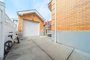 42-20 158th St, Flushing, NY 11358 - Photo 17